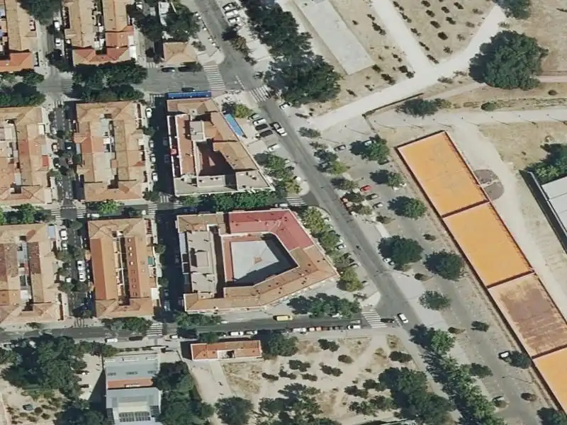 Casa in vendita a 28041