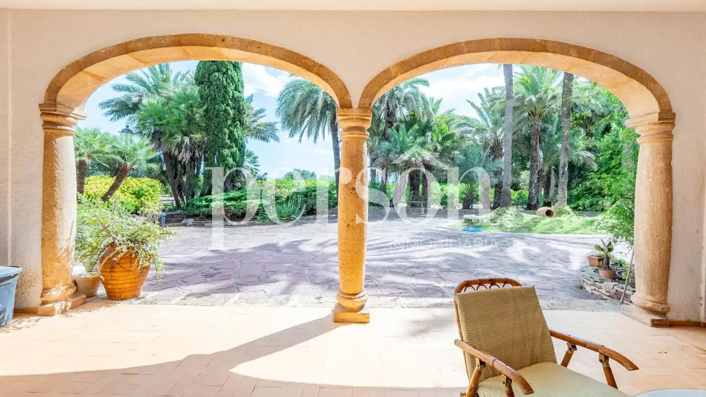 Jardí de Finca rústica en venda en Canals amb Aire condicionat, Calefacció i Jardí privat