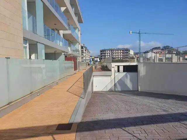 Garage for sale in Foz