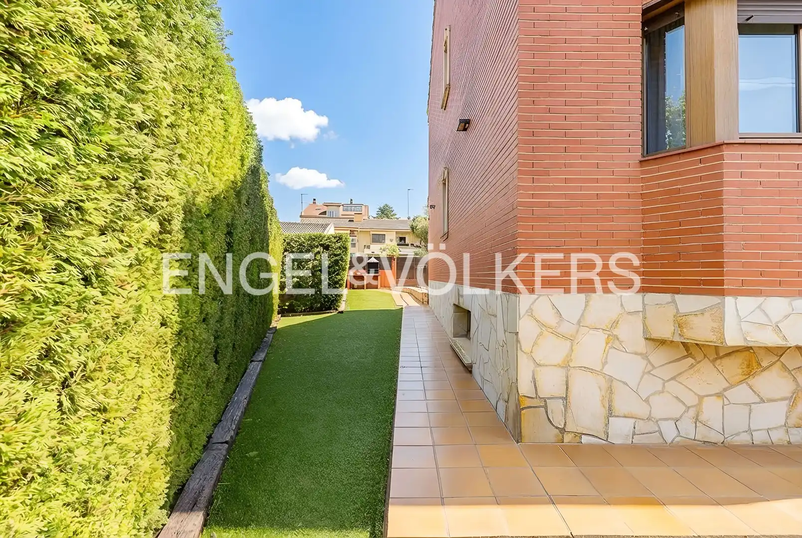 Vista exterior de Casa o chalet en venta en Cobeña con Calefacción, Jardín privado y Parquet