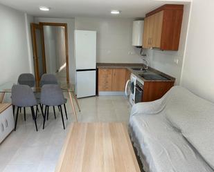 Cuina de Apartament de lloguer en Castalla amb Moblat, Forn i Rentadora