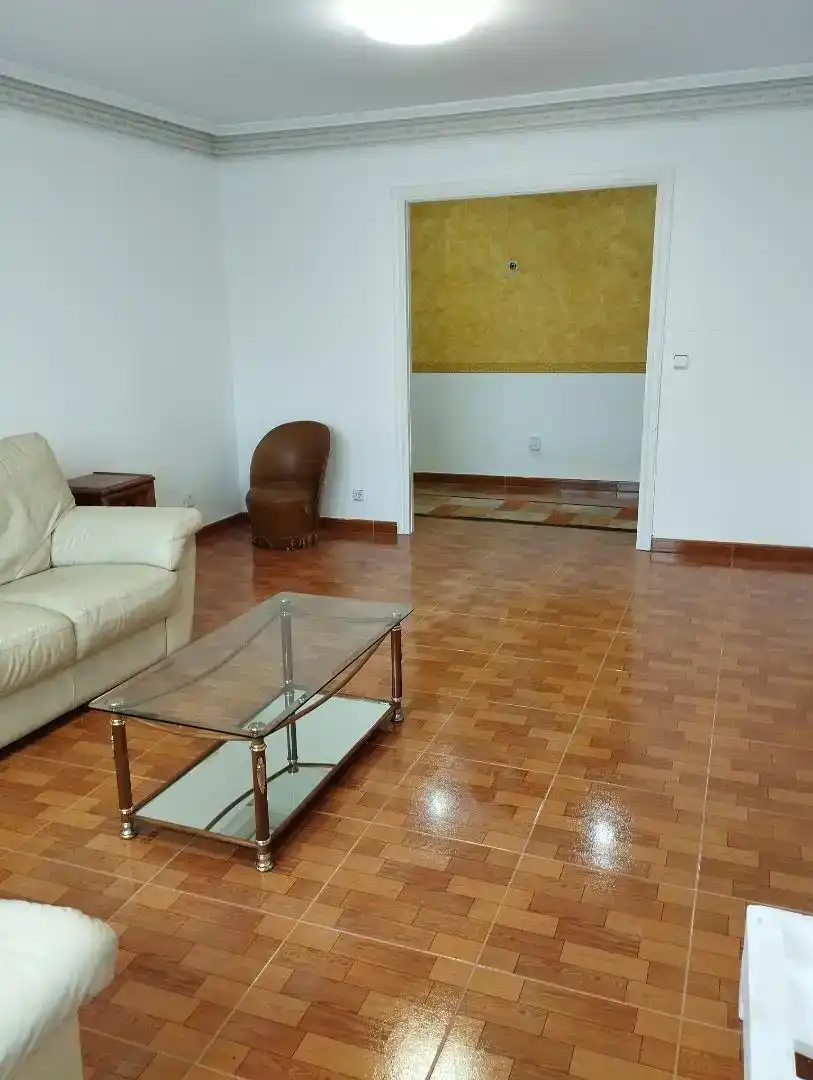 Sala d'estar de Pis en venda en Arteixo amb Traster, Forn i Rentadora