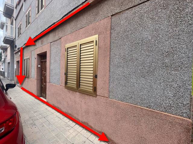 Casa adosada en Venta en Calle Churruca en Ingenio pueblo