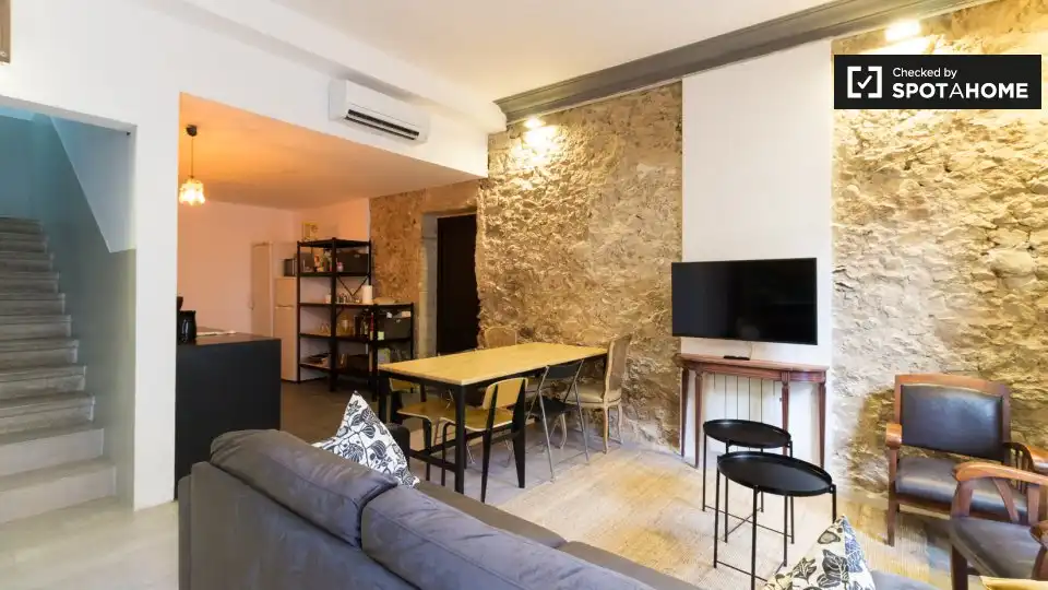 Sala d'estar de Estudi per a compartir en Barcelona amb Aire condicionat, Terrassa i Moblat