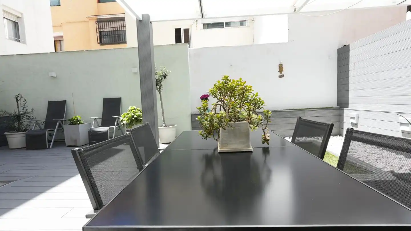 Terrassa de Pis en venda en Madrid amb Aire condicionat, Calefacció i Jardí privat