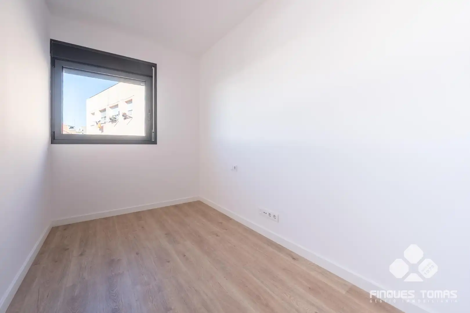 Dormitori de Pis en venda en Cubelles amb Terrassa, Balcó i Piscina comunitària