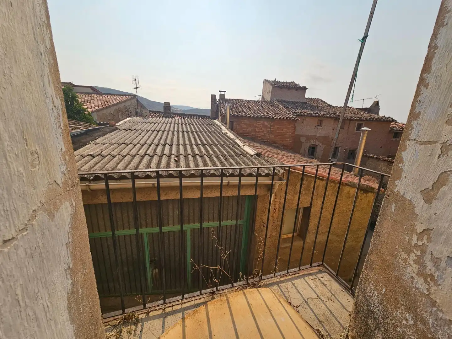 Vista exterior de Finca rústica en venda en Os de Balaguer amb Traster i Balcó