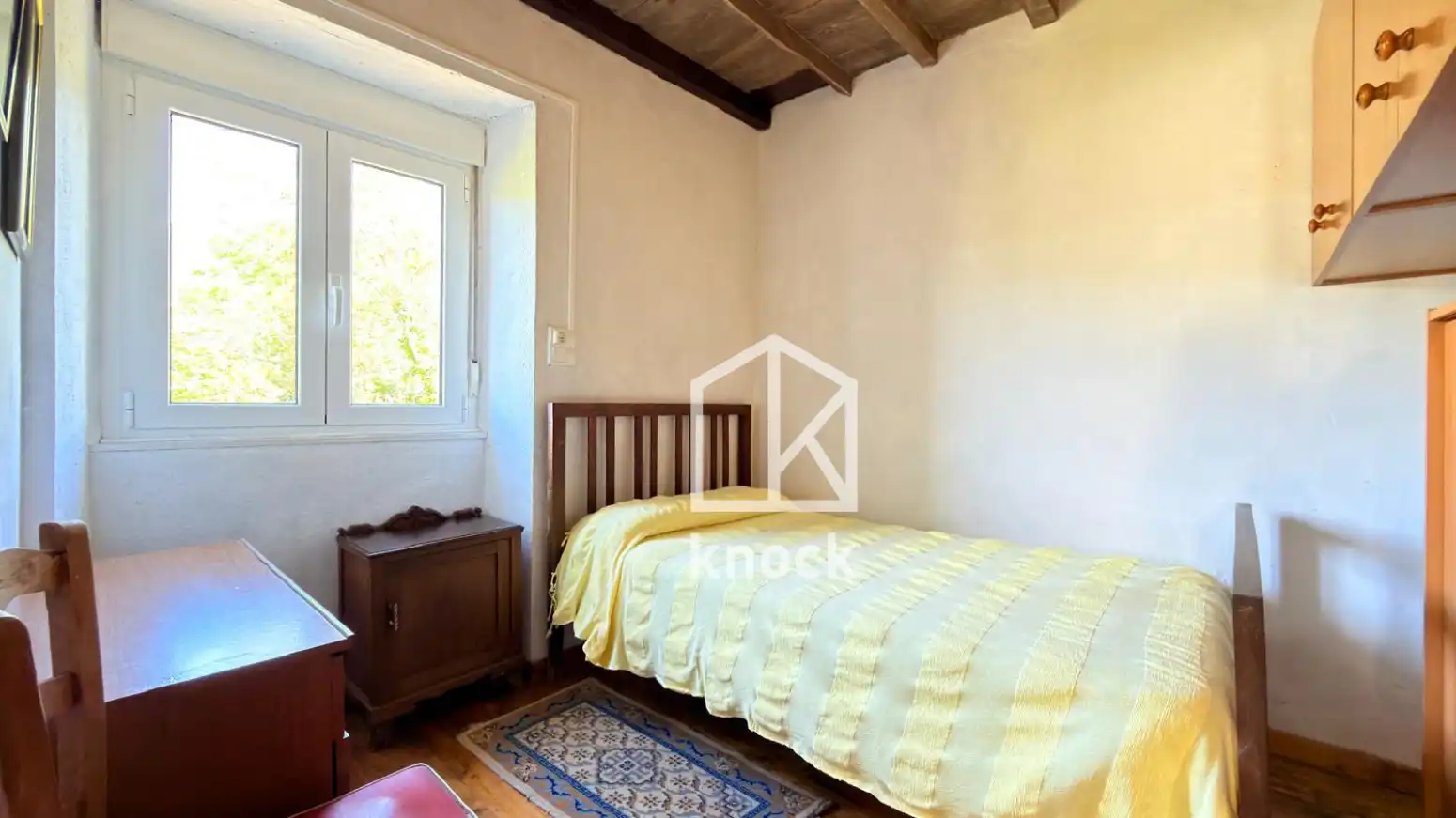 Dormitori de Casa o xalet en venda en Valdés - Luarca amb Calefacció i Jardí privat