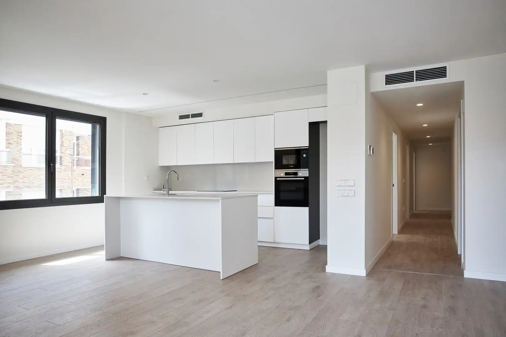 Bajo de obra nueva con terraza en venta en Carrer de València 9, imagen 26