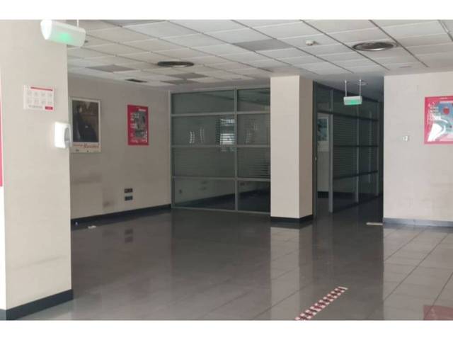 Local comercial en Venta en Mariñamansa