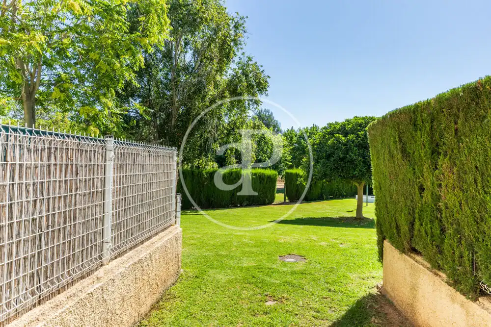 Jardín de Ático de alquiler en Bétera con Aire acondicionado, Calefacción y Jardín privado