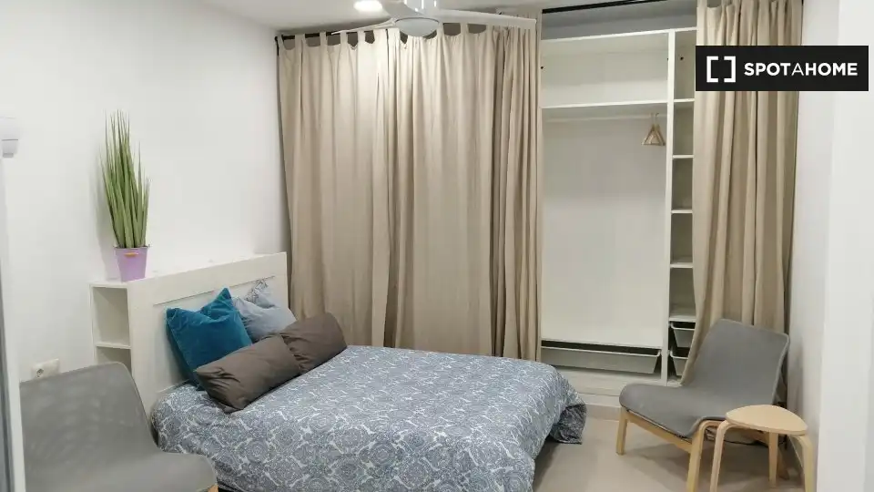 Wohnung mit Terrasse zur Miete in Quatre Carreres