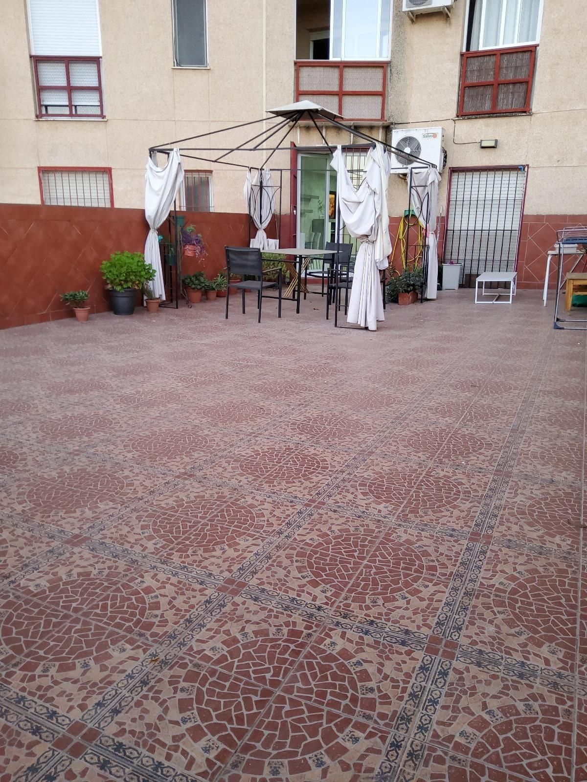 Terrassa de Pis de lloguer en  Sevilla Capital amb Aire condicionat i Terrassa