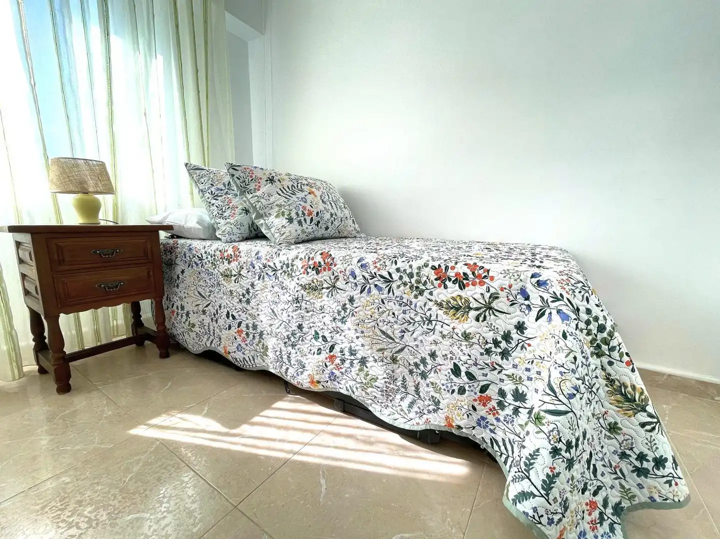 Apartments for rent in Paseo MARITIM NEPTU, 53, Playa de Gandia