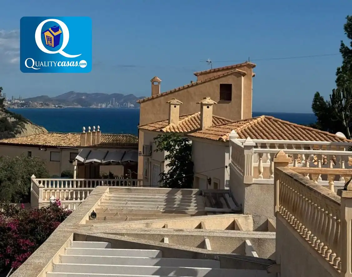 Exterior view of Detached homes for sale in El Campello  with Air Conditioner, Heating and Terrace