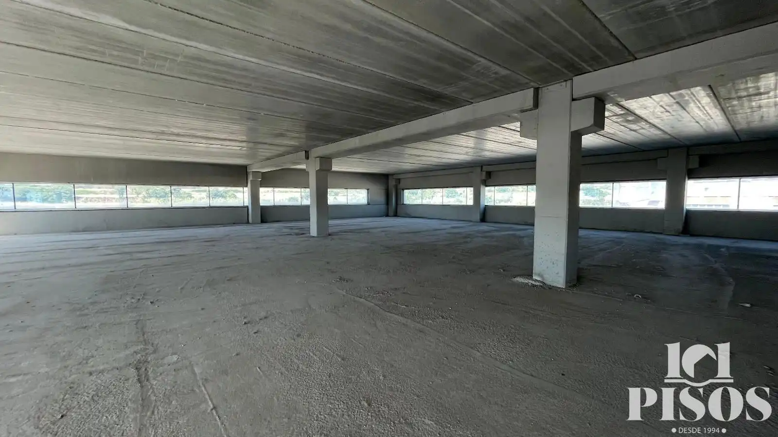 Oficina de alquiler en Terrassa con Terraza