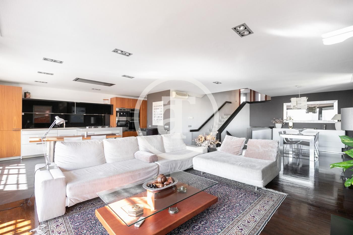 Living room of Duplex to rent in  Barcelona Capital  with Air Conditioner, Heating and Furnished