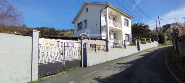 Casa-chalet en Venta en Cabanas