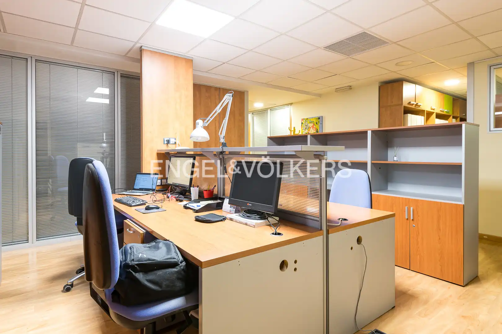 Oficina en venda en Barcelona amb Aire condicionat i Moblat