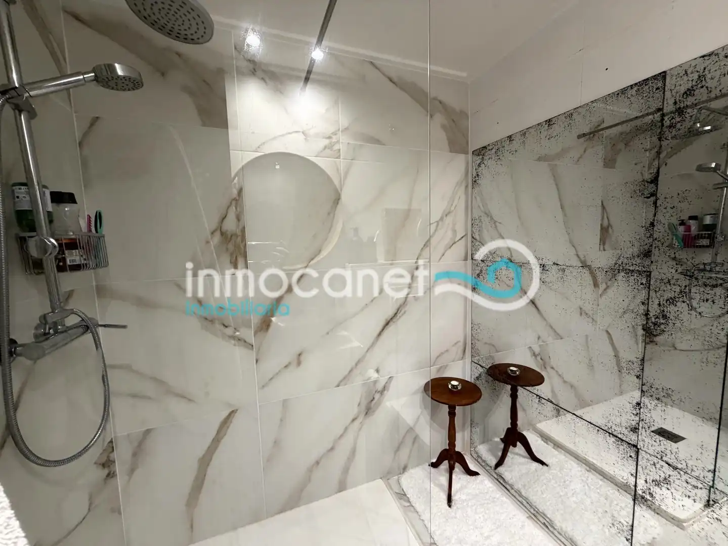 Bathroom of Apartments for sale in Oliva  with Air Conditioner and Balcony