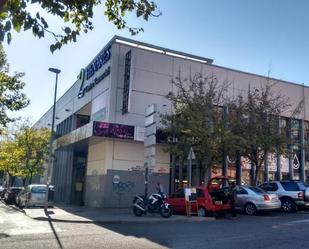 Vista exterior de Local en venda en San Fernando de Henares