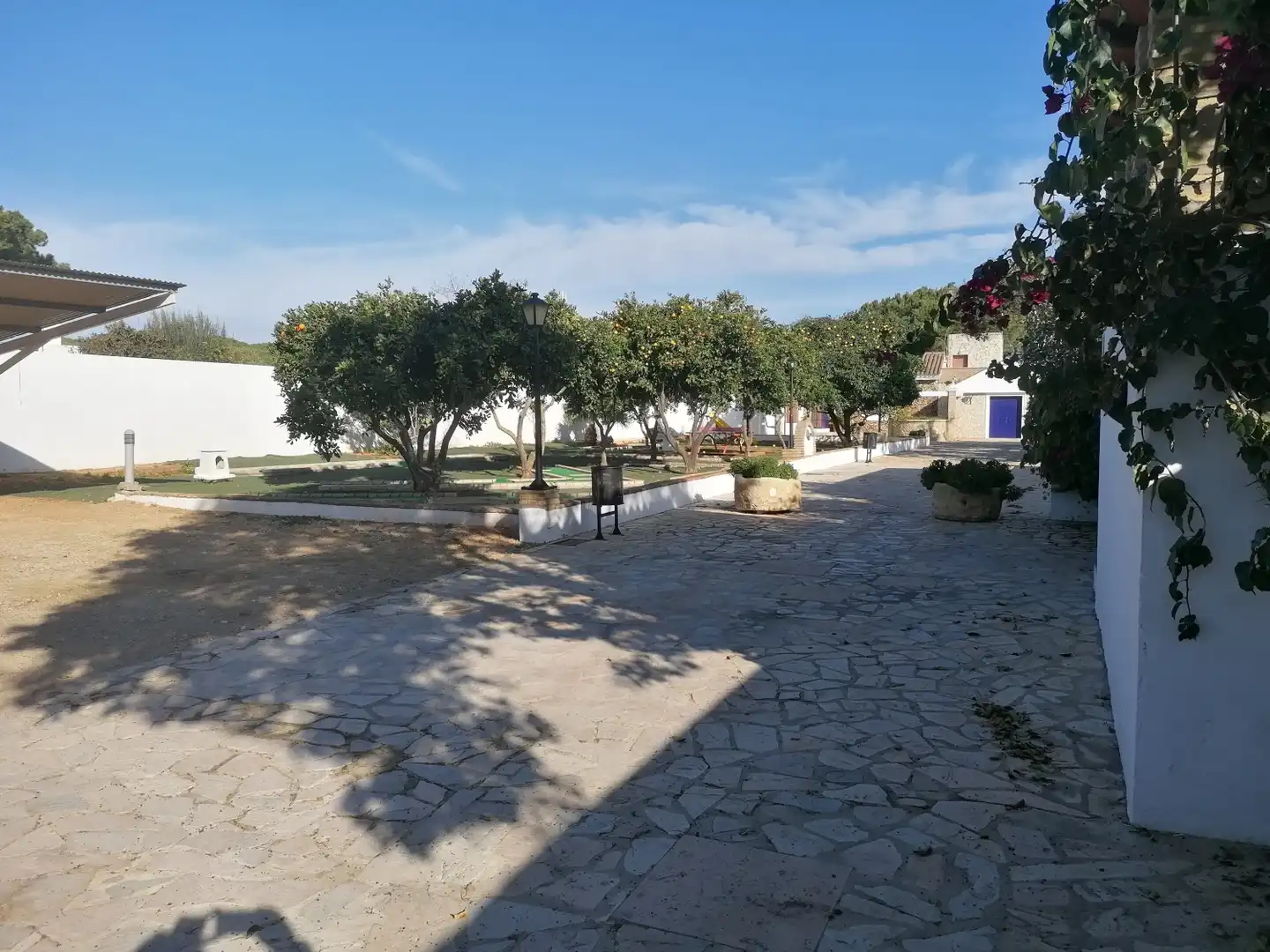 Jardín de Casa o chalet en venta en Chiclana de la Frontera con Trastero, Piscina y Horno