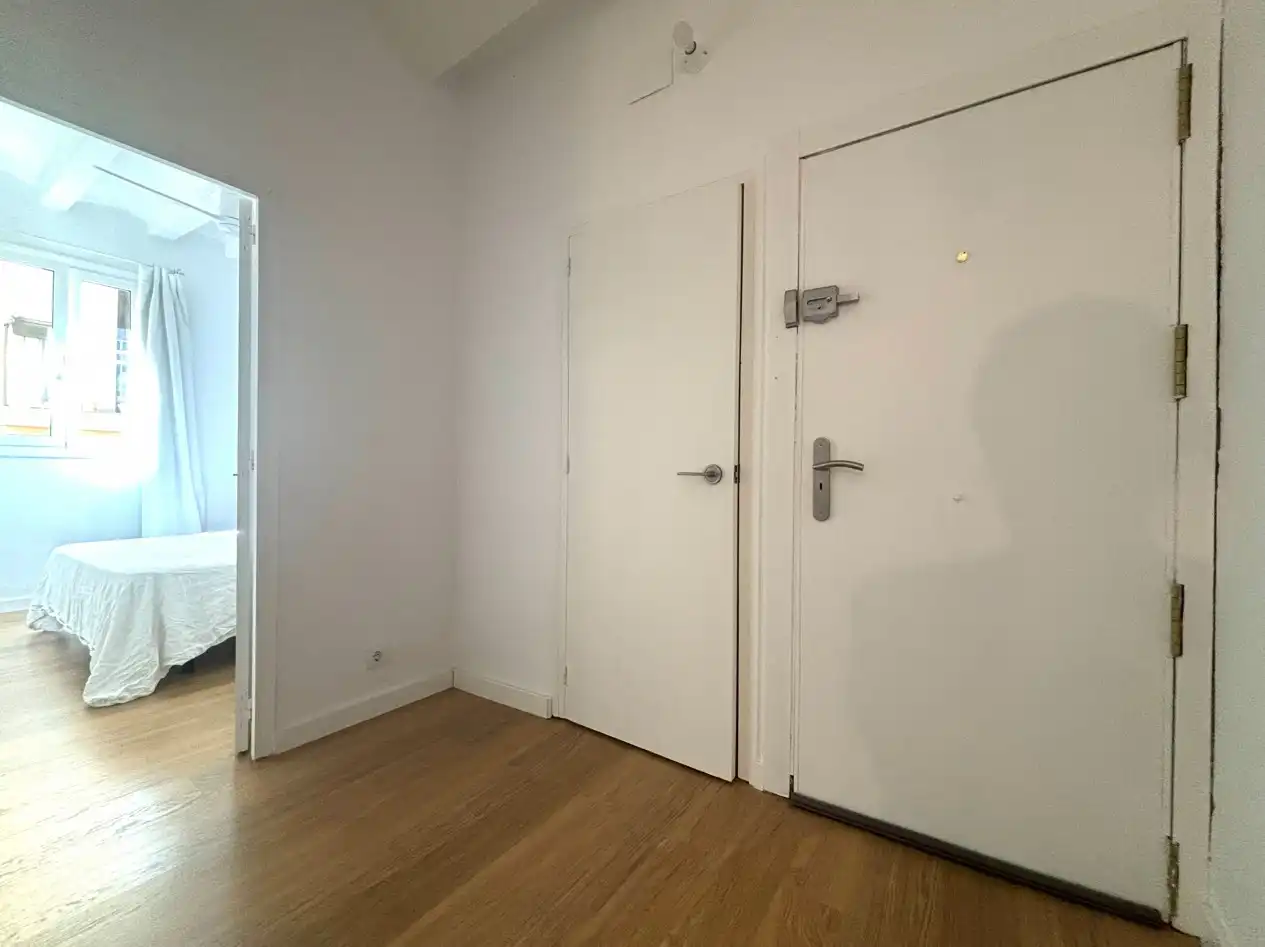 Pis en venda en Barcelona amb Forn i Balcó