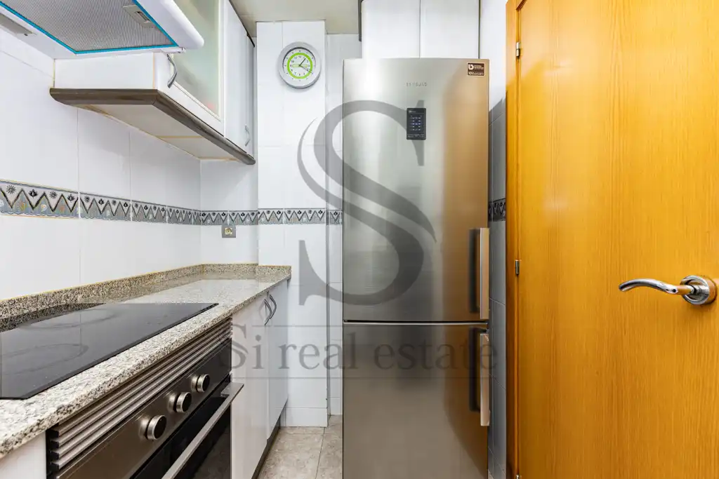 Kitchen of Flat for sale in Barcelona  with Air Conditioner and Parquet flooring