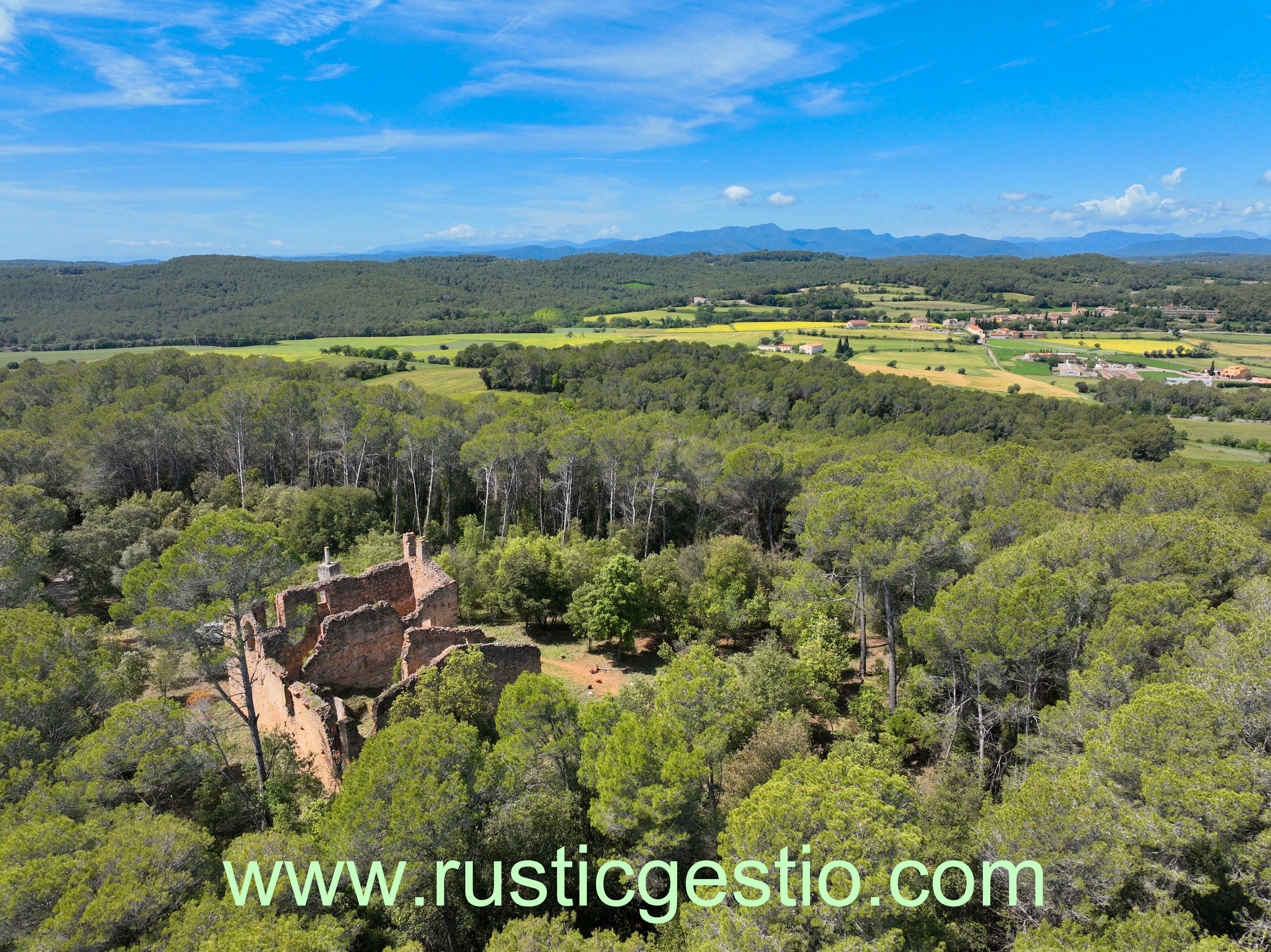 Finca rústica en venda en Vilademuls amb Jardí privat