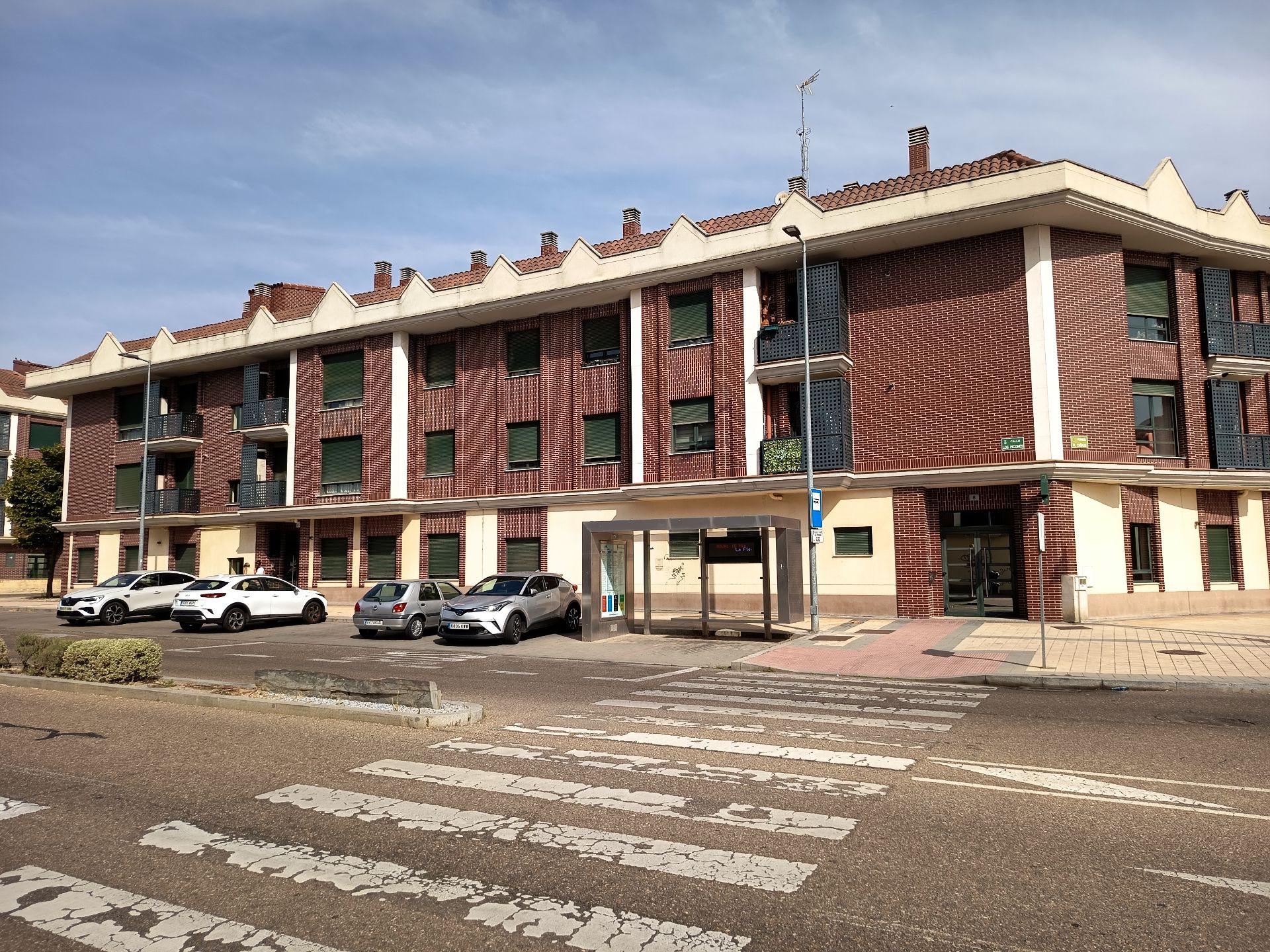 Vista exterior de Piso de alquiler en Arroyo de la Encomienda con Aire acondicionado, Calefacción y Horno