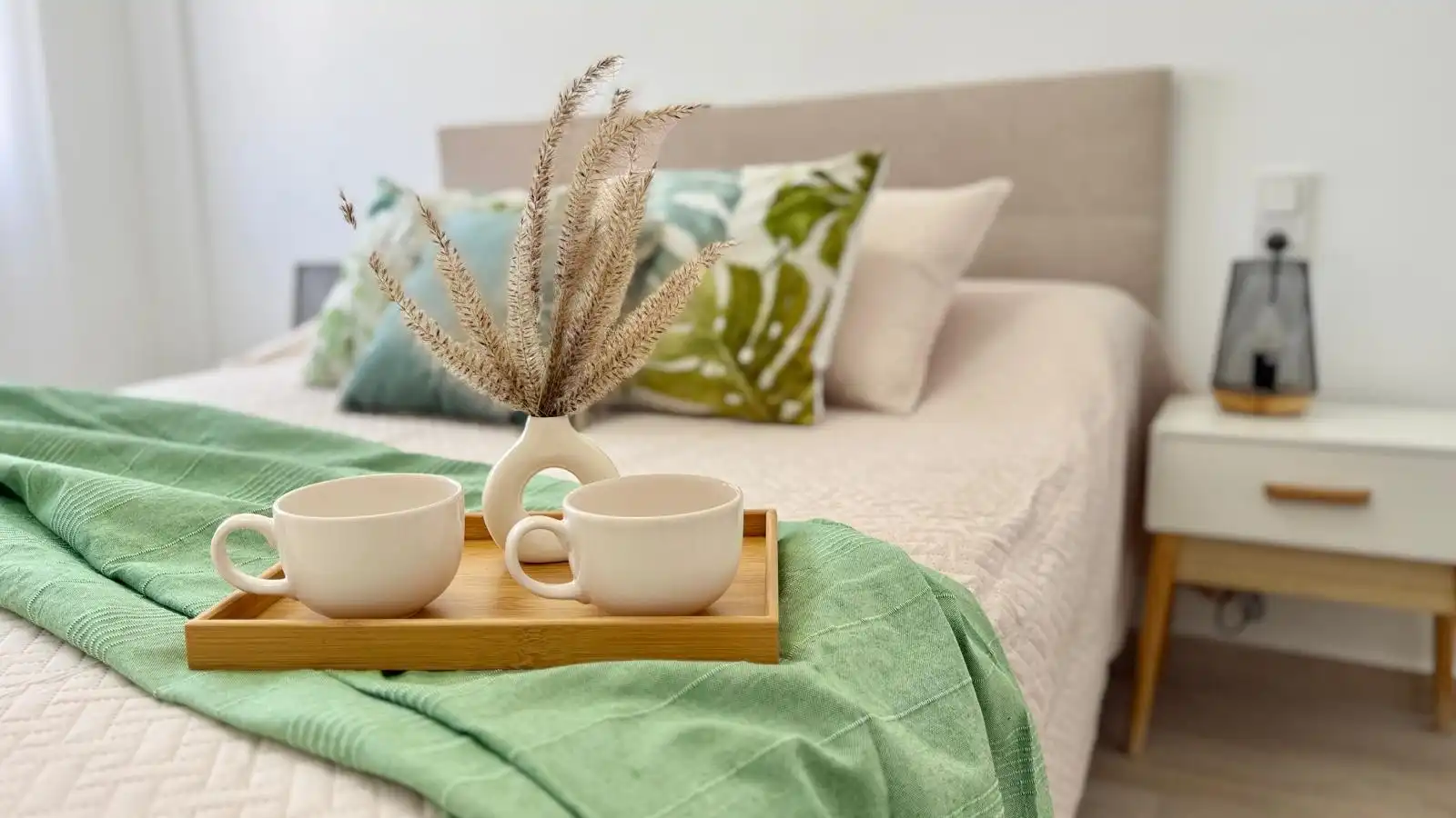 Habitación de Apartamento de alquiler en Torrevieja con Aire acondicionado, Calefacción y Terraza