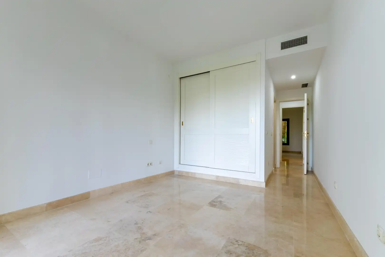 Bajo con piscina en venta en Mijas Golf, imagen 6