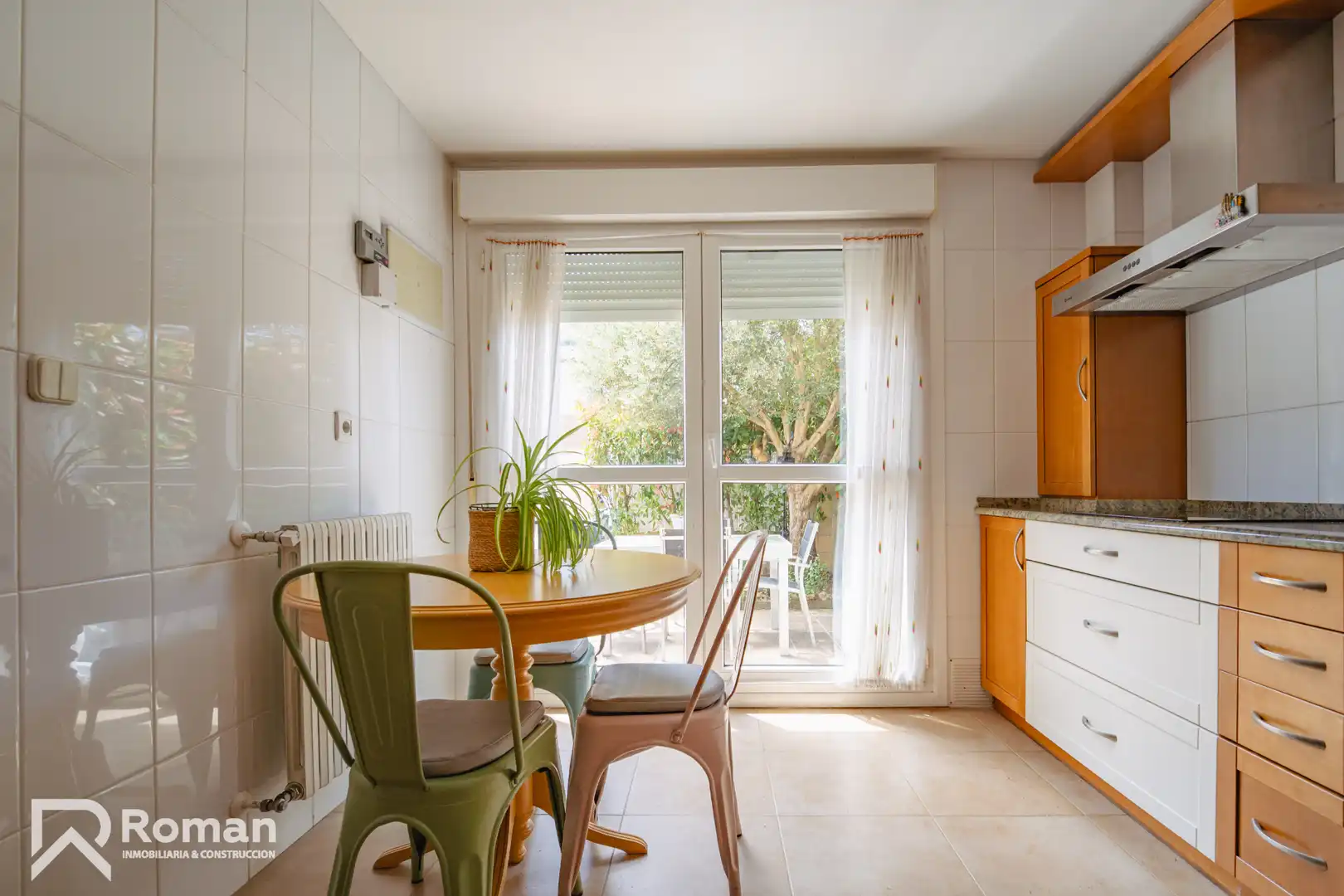 Cocina de Casa adosada en venta en Ezcabarte con Calefacción, Parquet y Terraza