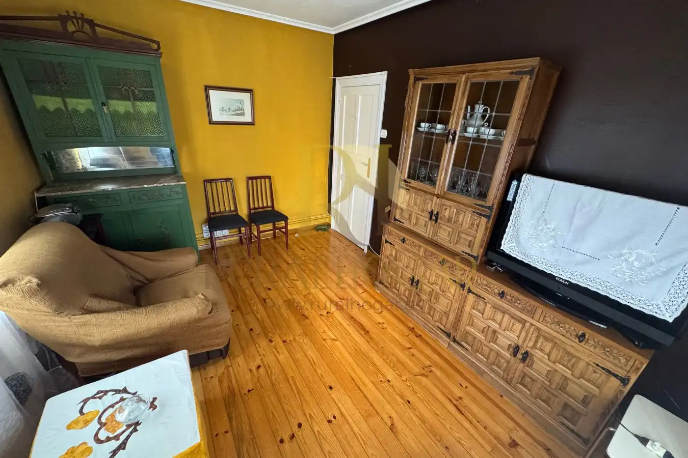 Living room of Houses for sale in León Capital   with Heating, Private garden and Parquet flooring