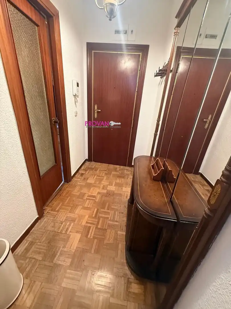 Piso en alquiler en Montserrat - Parque Empresarial, imagen 6