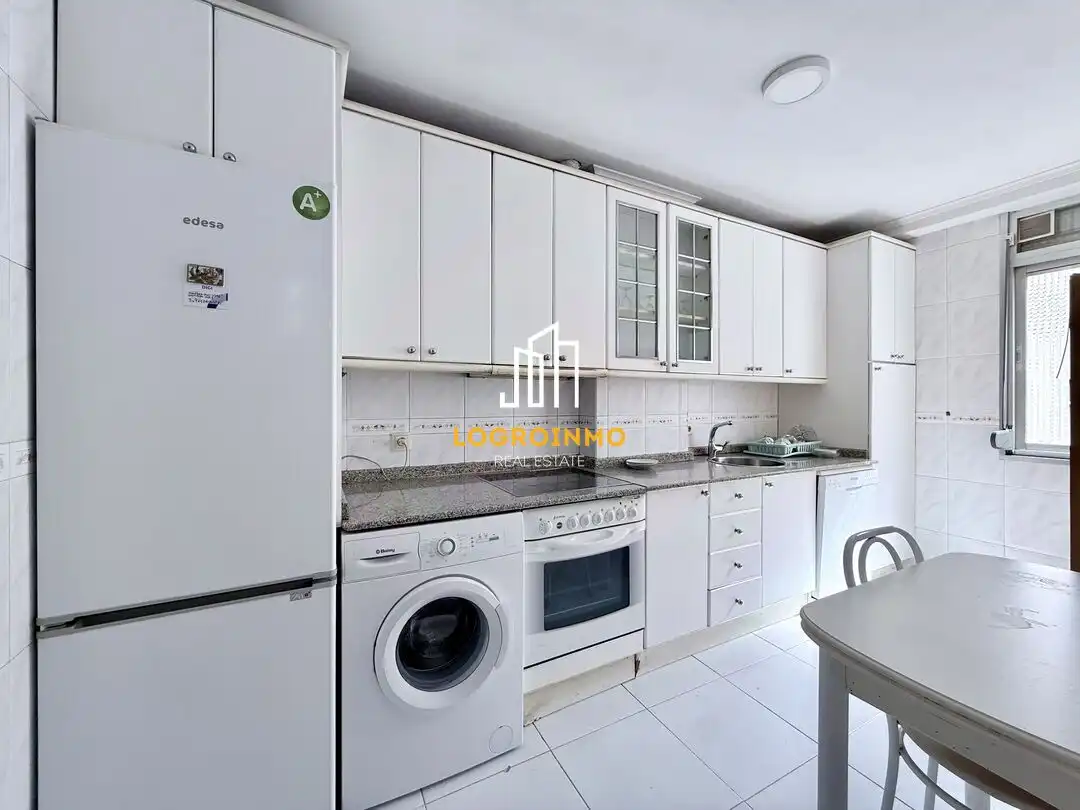 Cocina de Piso en venta en  Logroño con Aire acondicionado, Calefacción y Balcón
