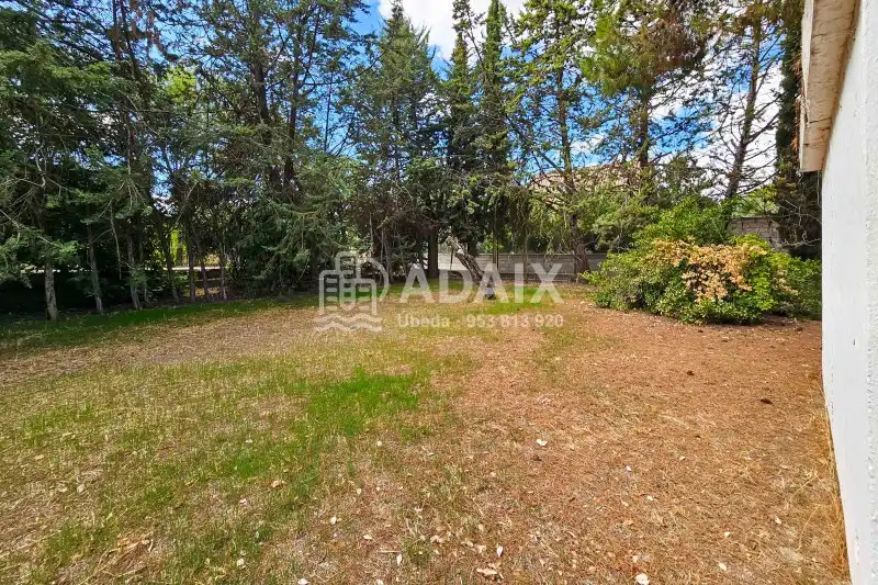 Casa o chalet en venta en Úbeda con Terraza, Trastero y Balcón