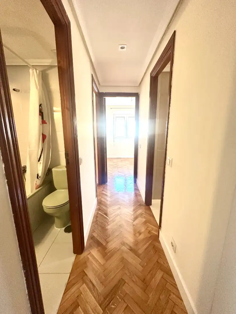 Piso en venta en Madrid con Calefacción, Trastero y Horno