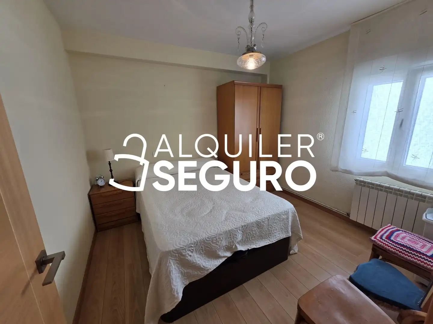 Habitación de Piso de alquiler en Burgos con Calefacción, Terraza y Amueblado