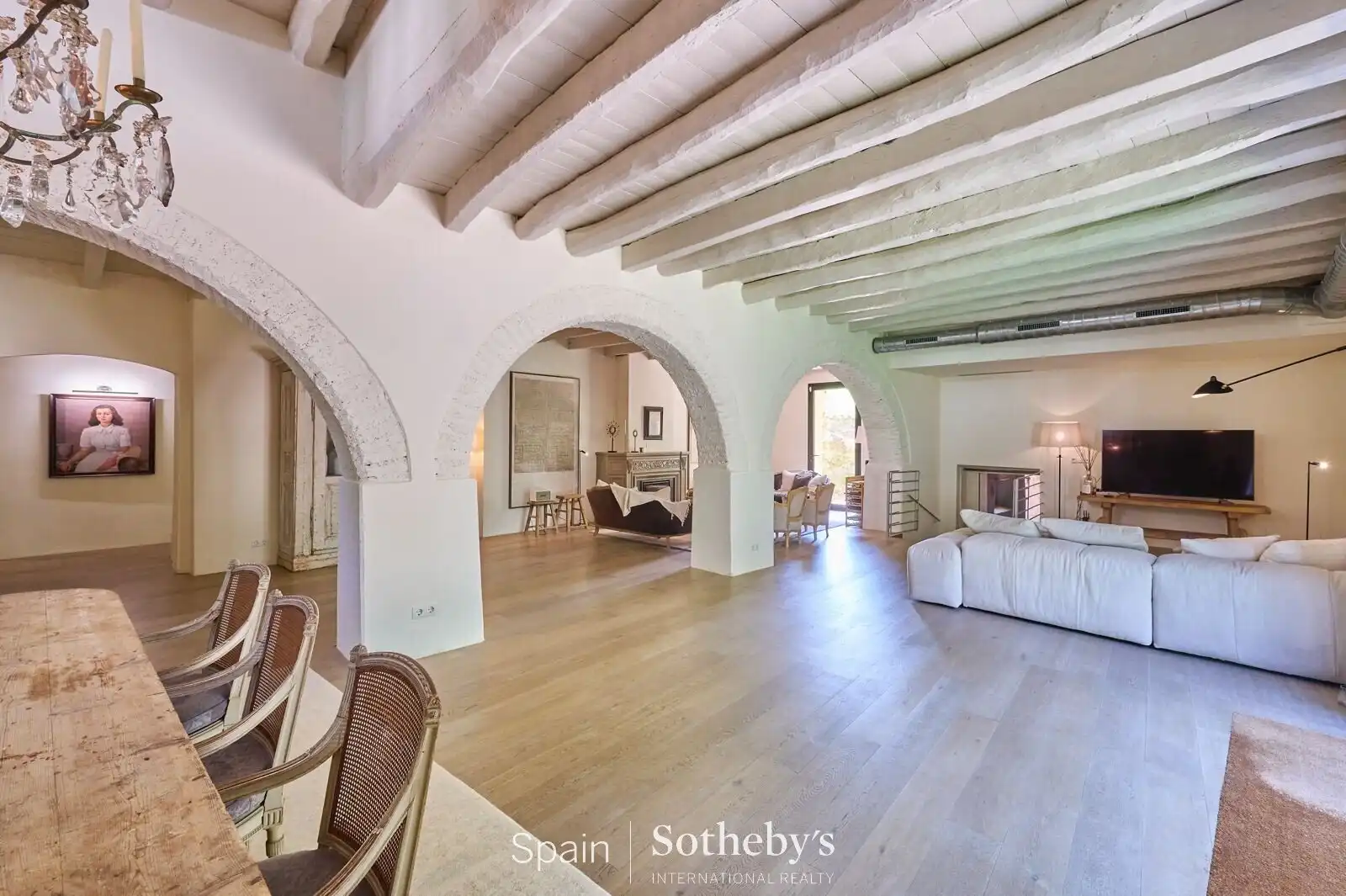 Sala d'estar de Casa o xalet en venda en Alella amb Aire condicionat, Calefacció i Jardí privat