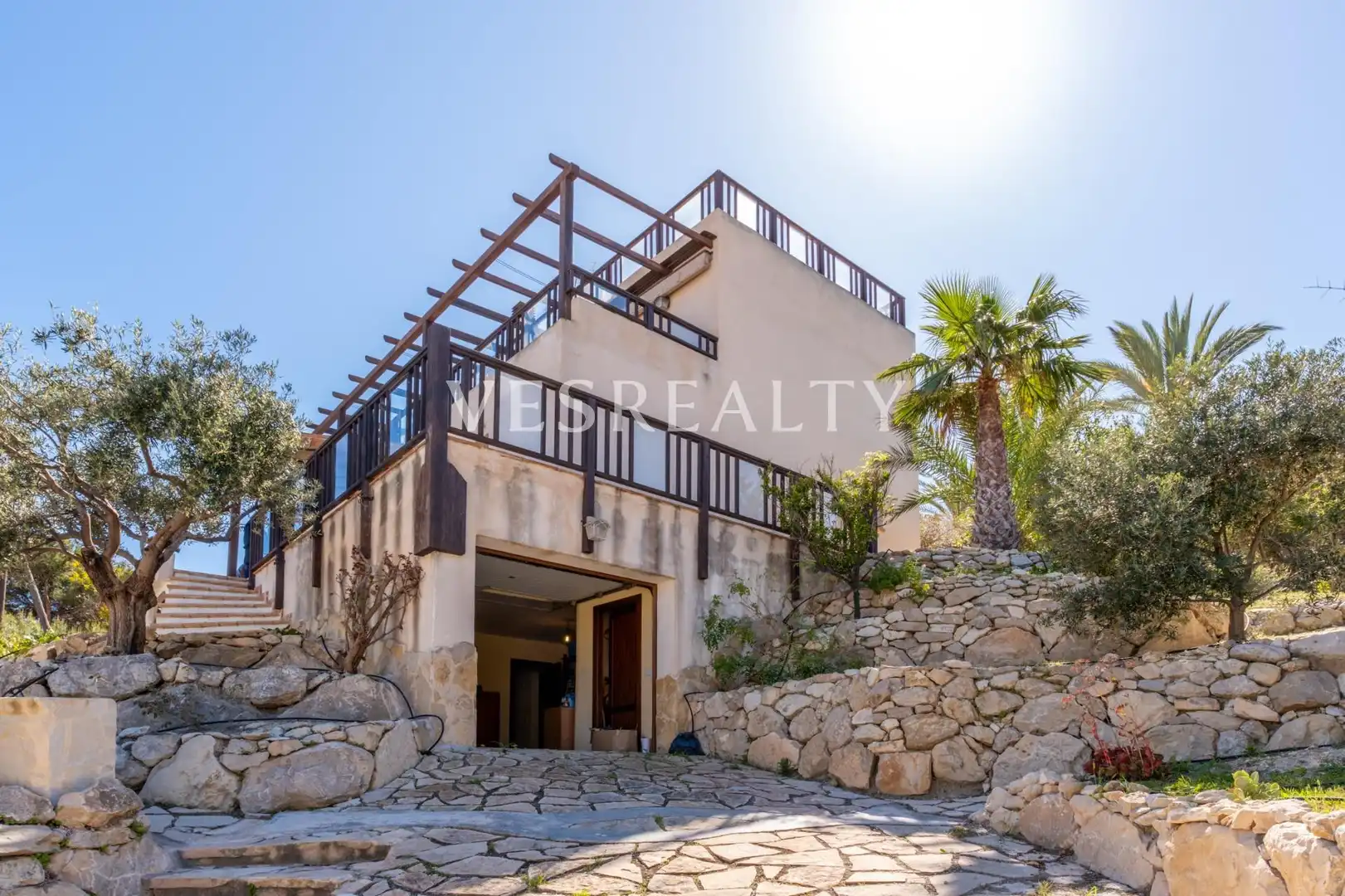 Vista exterior de Casa o xalet en venda en El Campello amb Calefacció, Jardí privat i Terrassa