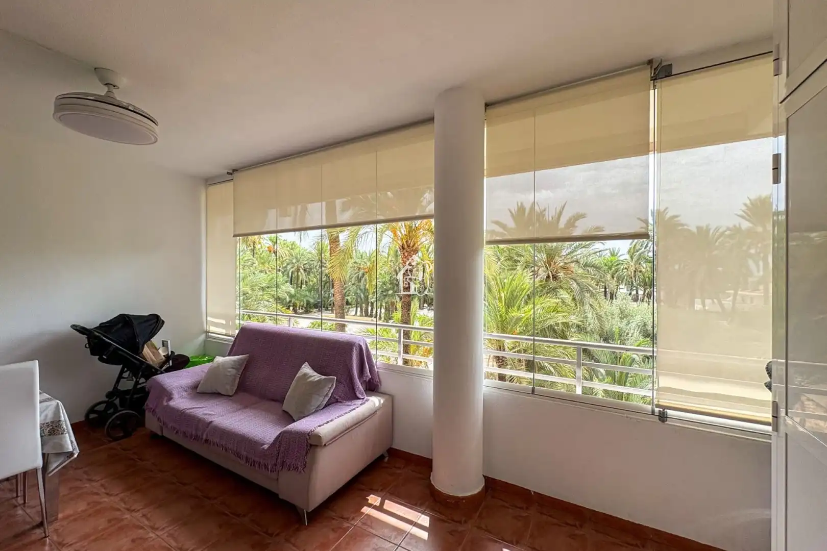 Vista exterior de Apartamento en venta en Elche / Elx con Aire acondicionado, Terraza y Amueblado