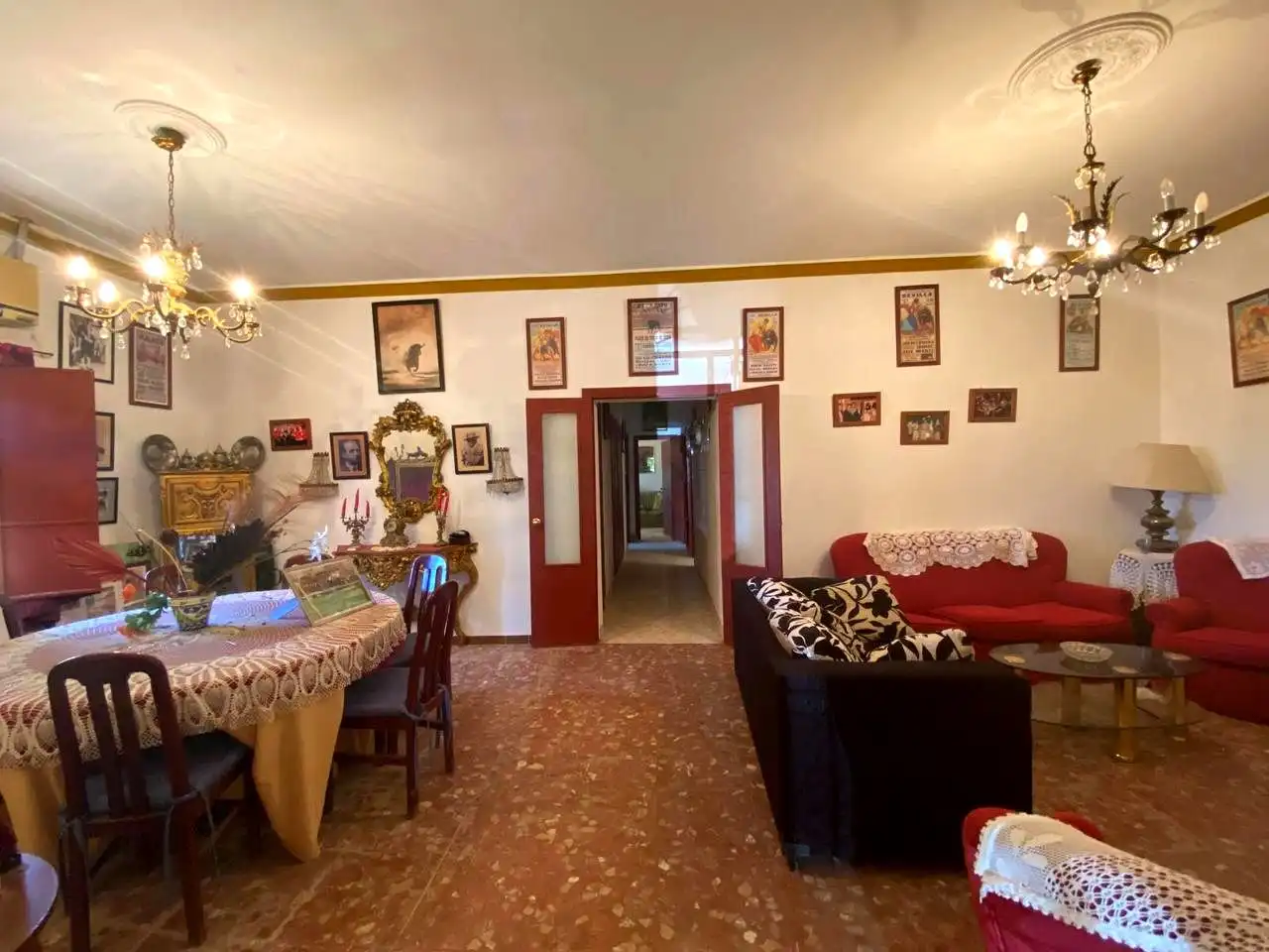 Casa o xalet en venda en Alcalá de Guadaira amb Jardí privat, Terrassa i Piscina