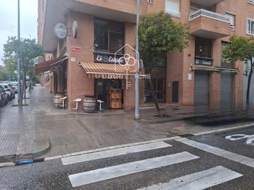 Local comercial en venda a Manuel de Falla