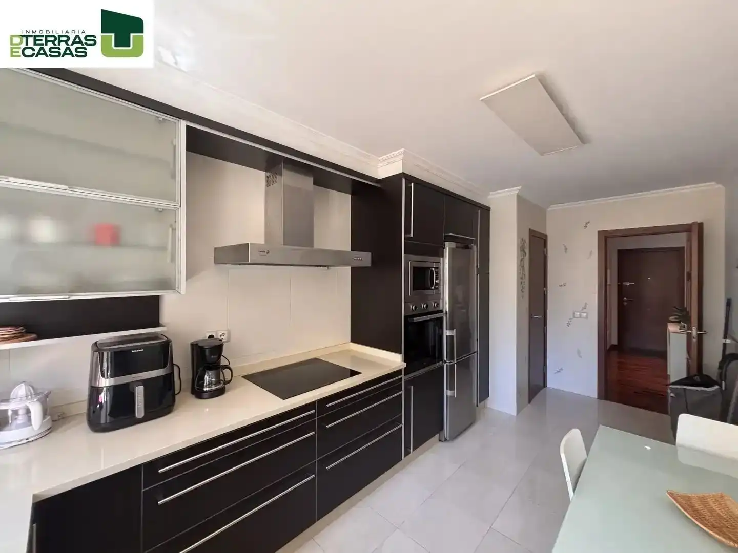 Cocina de Piso en venta en O Grove   con Aire acondicionado, Terraza y Trastero