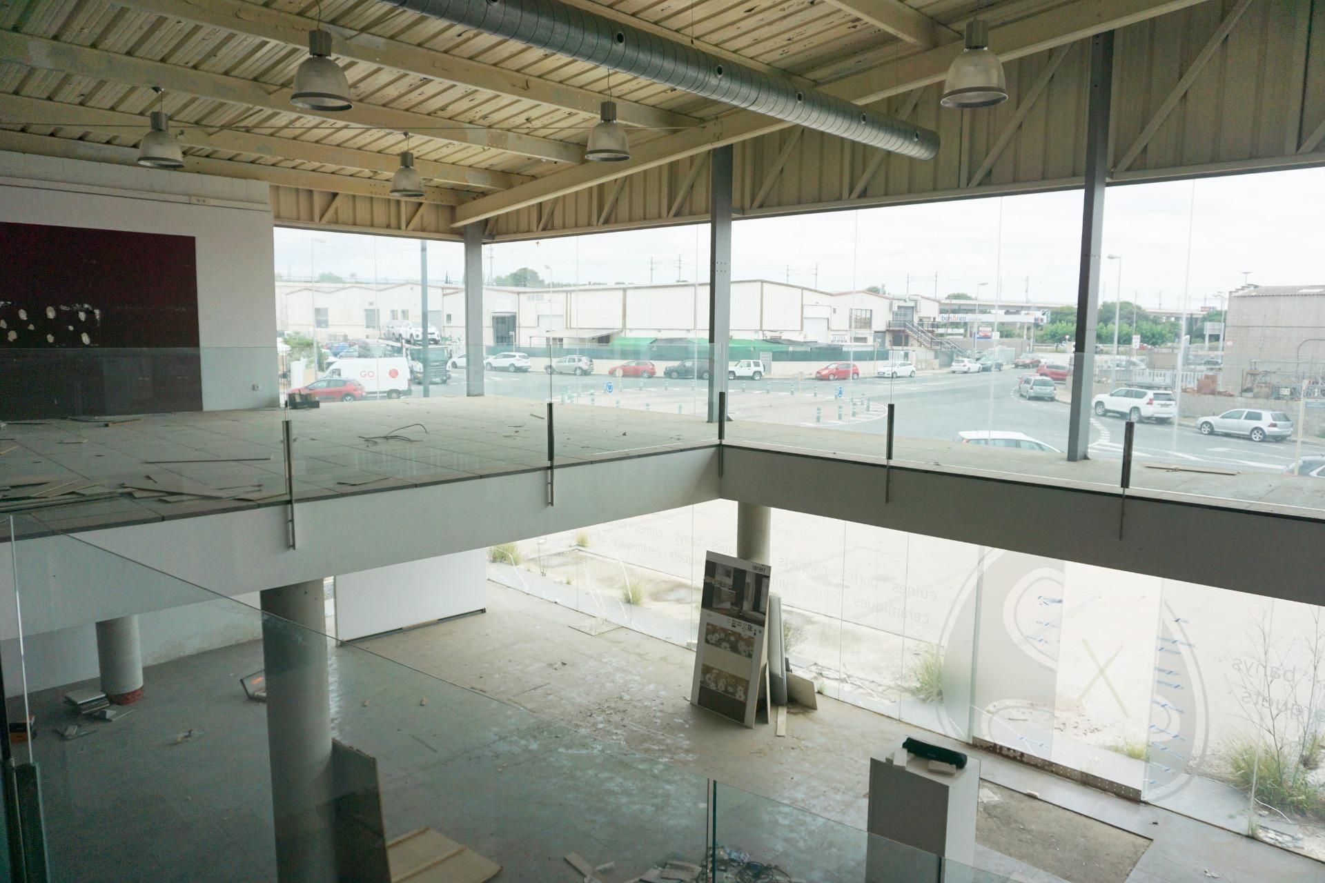 Nau industrial en venda en Cambrils