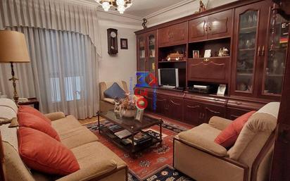 Living room of Flat for sale in Miranda de Ebro  with Heating, Parquet flooring and Terrace