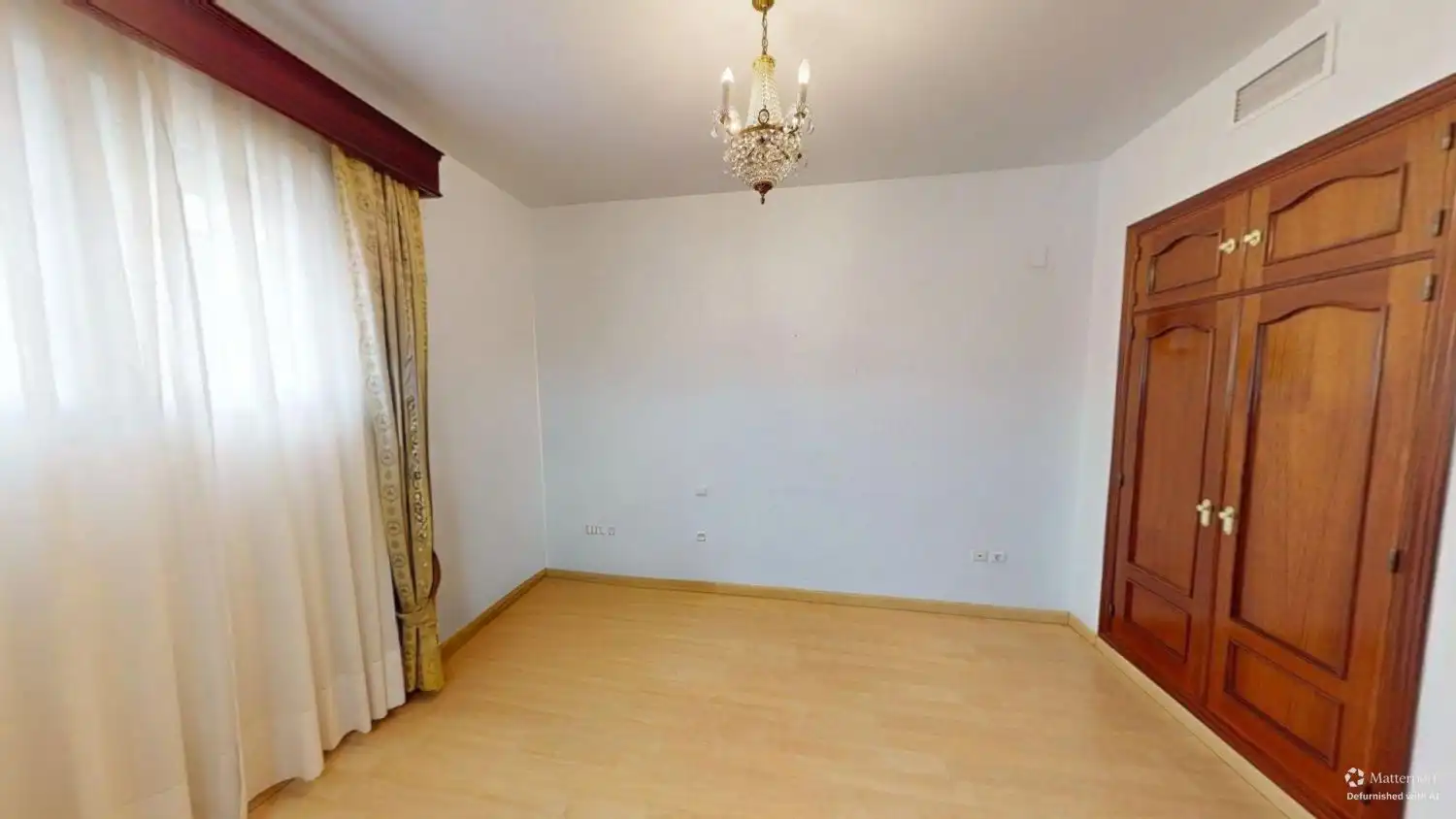 Bedroom of Flat for sale in Sevilla  with Air Conditioner, Heating and Balcony
