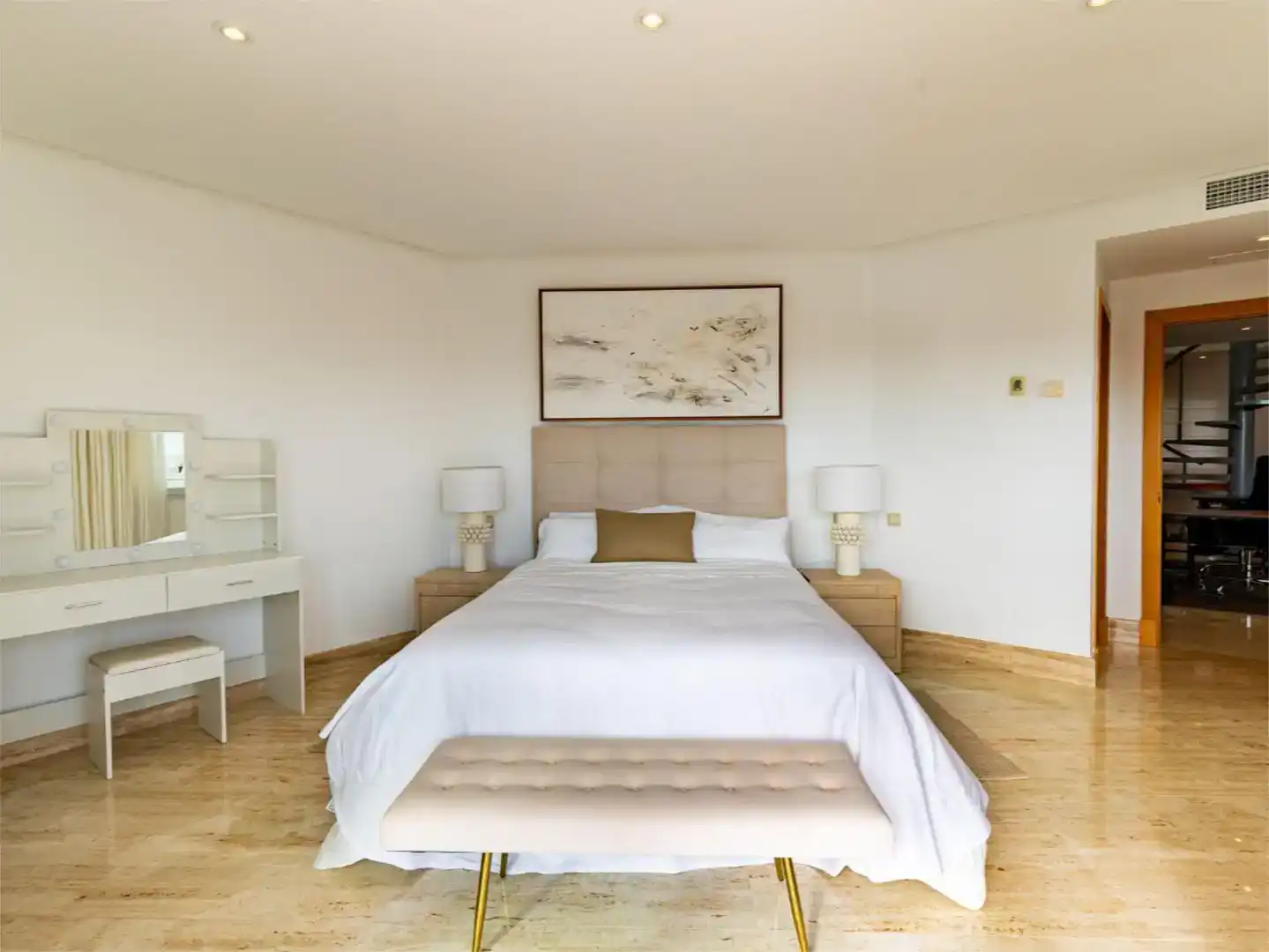 Bedroom of Flat for rent in Marbella  with Air Conditioner, Swimming Pool and Balcony
