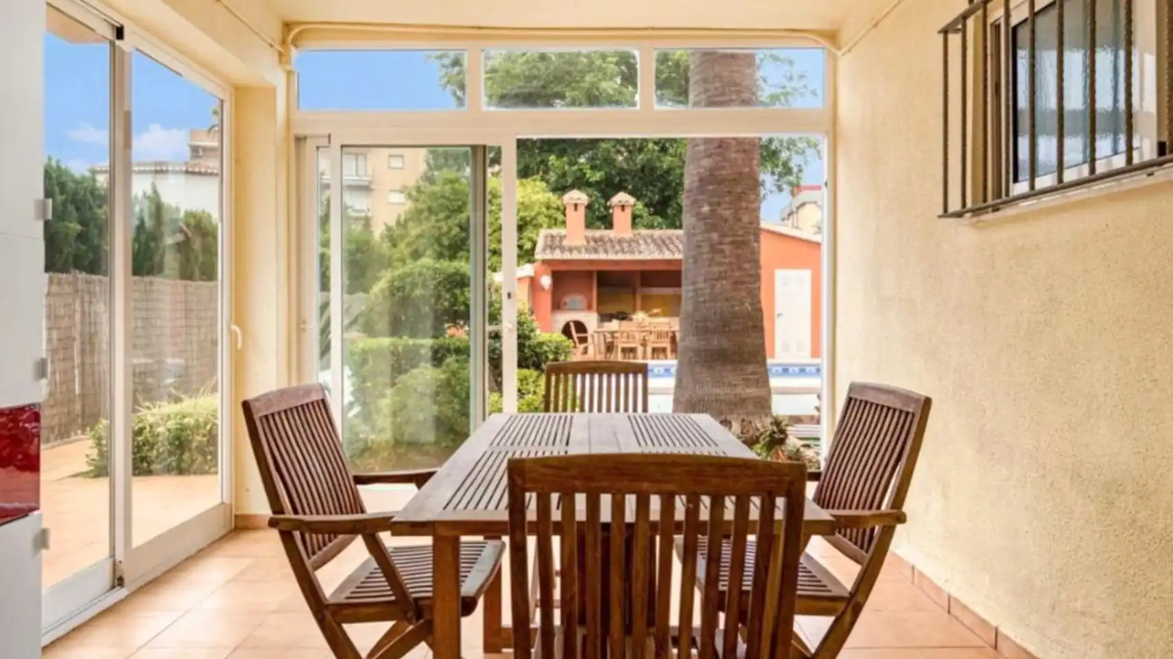 Terrasse von Haus oder Chalet zum Verkauf in Dénia mit Klimaanlage, Heizung und Privatgarten